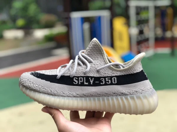 350v2 grigio nero Adidas Yeezy 350V2 grigio nero beige HP7870