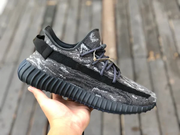 350v2 nero grigio versione economica Adidas Yeezy 350 V2 nero grigio arancione cocco ID4811