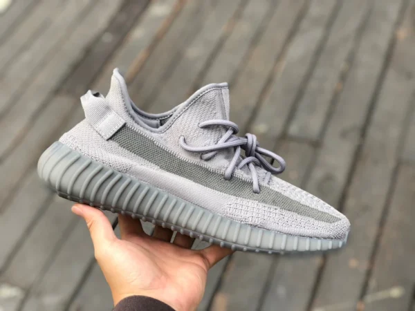 350v2 Grigio Adidas Yeezy 350 V2 Grigio siderale IF3219