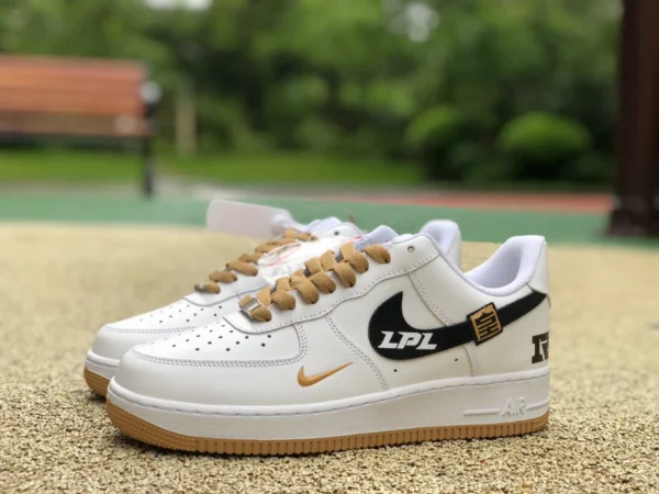 AF1 bianche marroni basse Nike Air Force 1 Low 07 AF1 scarpe da ginnastica casual kaki af1234-005