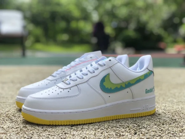 AF1 bianche verdi gialle basse Nike Air Force 1'07 AF1 Air Force One sneakers basse da uomo af1234-001