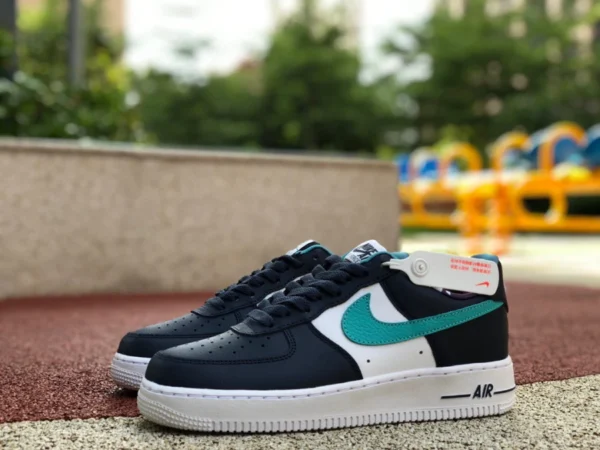 af1 bianche blu arancioni basse Nike Nike Air Force 1 Low Air Force One AF1 bianche blu arancioni scarpe casual basse DM0109-400