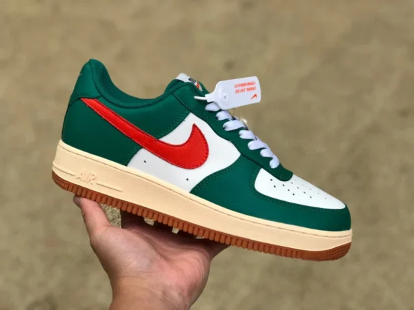 AF1 bianche verdi rosse basse Nike Air Force 1 Low '07 Air Force One sneakers basse CJ9179-201