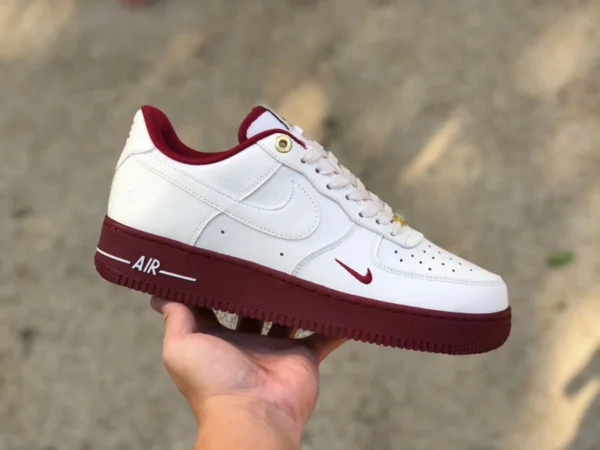 AF1 riso bianco rosso basso Nike Air Force 1 Nike Air Force AF1 riso bianco rosso 40esimo anniversario scarpe da ginnastica casual DQ7582-100