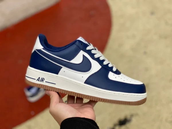 Nike Air Force 1 Low AF1 bianca e blu suola a tendine da uomo Air Force One sneakers con suola a tendine bianca e blu DQ7659-101