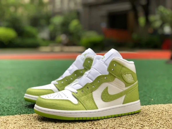 aj1mid stampa serpente bianca e verde originale Air Jordan 1 Mid SE AJ1 scarpe da basket resistenti all'usura con stampa serpente bianca e verde DV2959-113