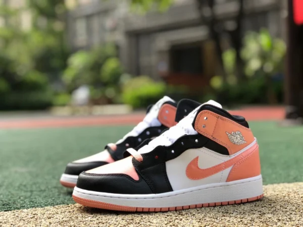 aj1mid nero e bianco rosa puro originale Air Jordan 1 AJ1 nero e bianco rosa sneakers mid-top casual da donna DM9077-108