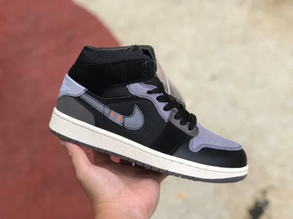 aj1mid nero e grigio piccolo ow Air Jordan 1 Mid "Inside Out" DM9652-001