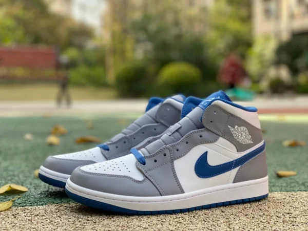 aj1mid grigio bianco blu puro originale Air Jordan 1 Mid AJ1 grigio bianco blu trendy scarpe da basket retrò DQ8426-014