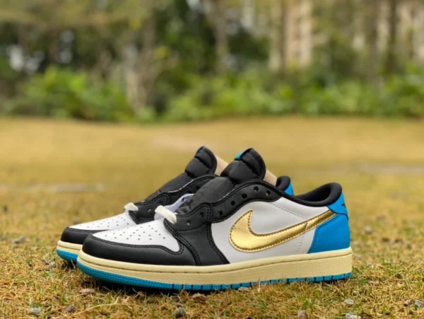 aj1 gancio basso in oro blu bianco e nero Air Jordan 1 AJ1 piccolo fulmine bianco e blu sneakers casual retrò da uomo e da donna CZ0790-104