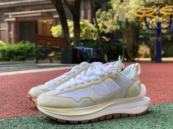 Sacai3.0 gomma grezza bianca Nike Vaporwaffle x Sacai joint scarpe da corsa zenzero bianco DD1875-100