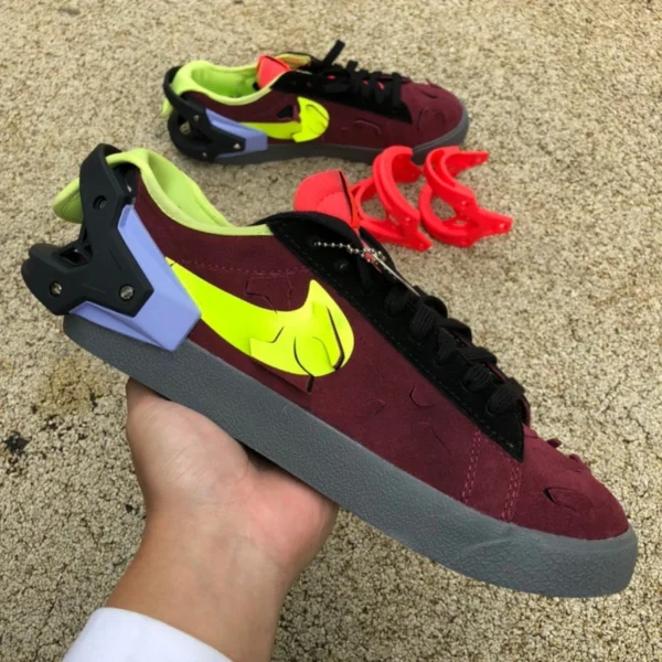 Blazer funzionale bordeaux basso Acronym x Nike Blazer Low funzionale bordeaux sneakers DN2067-DO9373