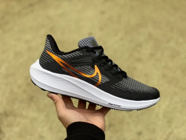 nije Pegasus 39 nero grigio oro NIKE Nike Pegasus 39 scarpe da donna scarpe da corsa AIR ZOOM PEGASUS 39 scarpe sportive DH4072-007