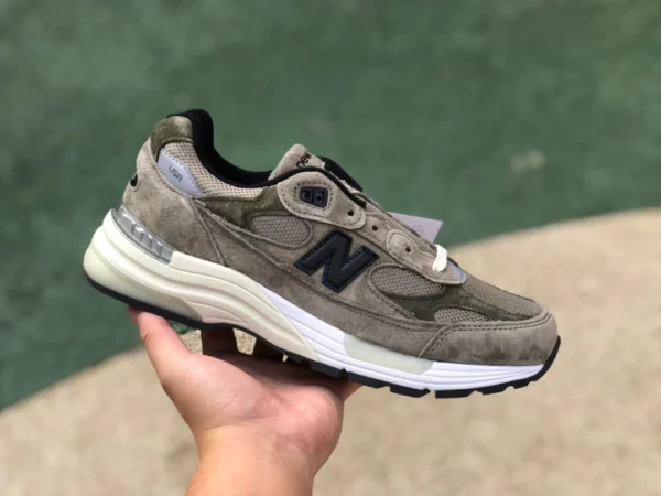 NB992 joint verde chiaro grigio puro originale JJJJound x New Balance 992 joint scarpe da corsa retrò M992J2