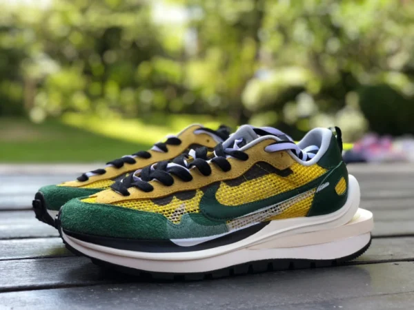 Sacai3.0 giallo-verde puro originale Nike Vaporwaffle x Sacai joint scarpe da corsa giallo-verde CV1363-700