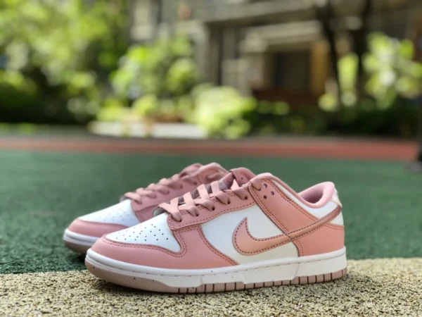 Dunk Little Valentine Nike Dunk Low Bianche Rosa Sakura Rosa Little Valentine Scarpe da ginnastica DO6485-600