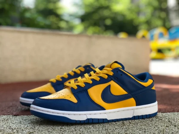 Dunk University Gold Dunk Low “Warriors” Royal Blue + University Gold DD1391-402