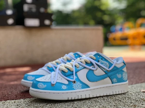 Dunk fiore di anacardo bianco e blu Nike Dunk Low scarpe da skateboard sportive basse da uomo e da donna DD1503-109