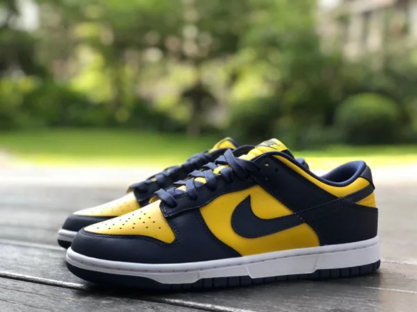 Dunk Michigan Nike Dunk Low Michigan sneakers sportive casual basse da uomo e da donna blu e gialle DD1391-700