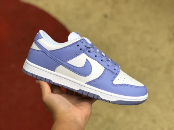 Dunk bianca e viola ecologica Nike Dunk Low Next Nature Lilac scarpe basse bianche e viola ecologiche materiale riciclabile DN1431-103