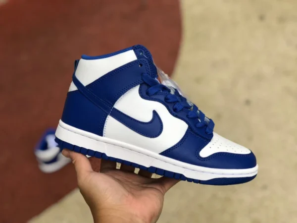 DUNK scarpe alte bianche e blu Nike Dunk High Kentucky scarpe da ginnastica alte bianche e blu blu royal DD1399-102