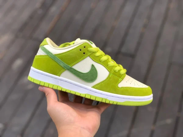 Dunk verde mela bassa puro originale Nike SB Dunk Low bianco verde mela verde retrò scarpe da ginnastica casual DM0807-300