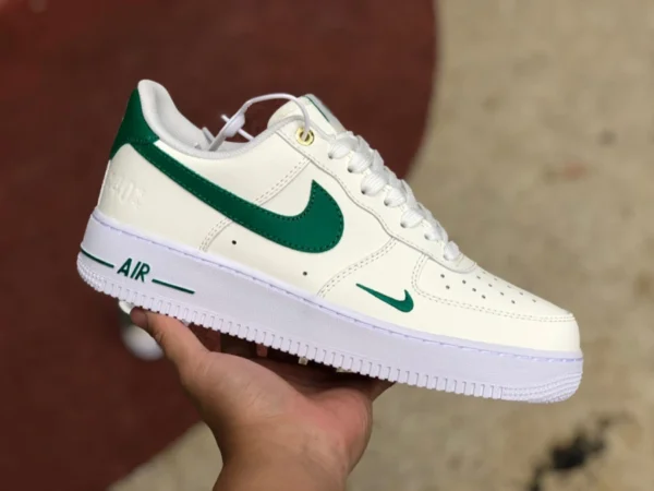 Af1 riso bianco verde doppio gancio basso Nike Air Force AF1 SE 40 ° anniversario riso bianco verde Nike Air Force 1 scarpe da ginnastica DQ7582-101