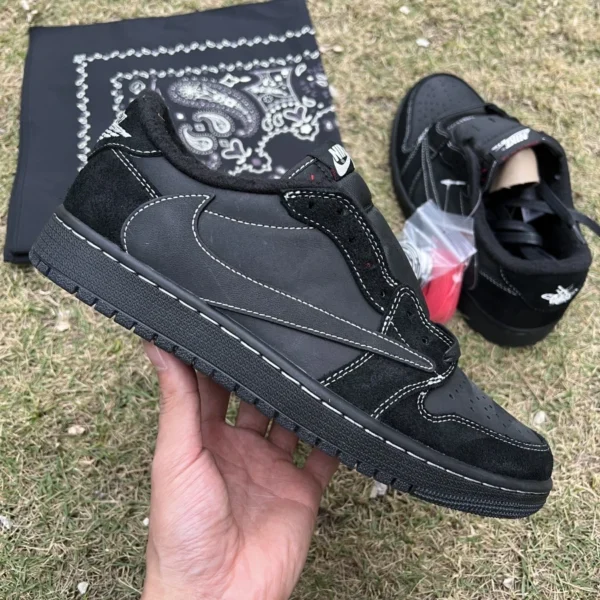 aj1 Barb Low Black Cat T1 Pure Versione aggiornata originale Travis Scott x Air Jordan 1 Low OG "Black Phantom" Barb 5