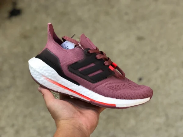 ub22 Adidas ULTRABOOST scarpe da corsa leggere e traspiranti da donna scarpe sportive basse resistenti all'usura GX5588