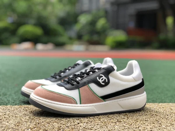 Chanel bianco rosa nero Chanel Chanel 22 nuove sneakers panda scarpe da corsa sportive stringate casual abbinate ai colori delle scarpe da donna doppia C