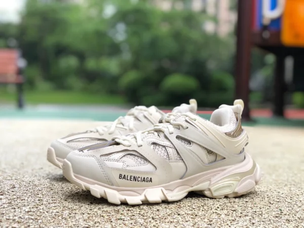 Balenciaga 3,0 metri bianco Balenciaga Triple S scarpe da papà Balenciaga