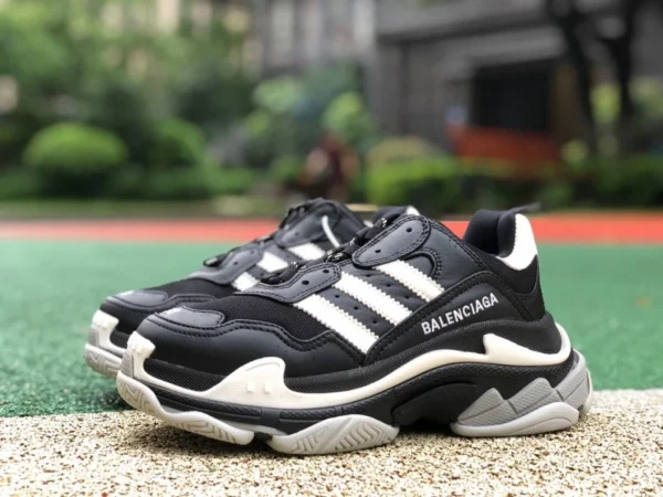 Balenciaga co-branded Adidas Balenciaga x Adidas clover Triple S scarpe da papà Sneakers Balenciaga