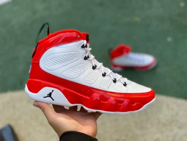 aj9 pelle verniciata bianca e rossa Air Jordan 9 AJ9 Gym Red palestra vernice rossa AJ scarpe da basket in edizione limitata bianche e rosse 302370-160