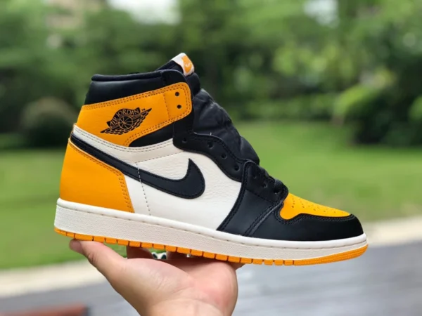 aj1 punta nera e gialla puro originale Air Jordan 1 High OG "Yellow Toe" aj1 punta nera e gialla 555088-711