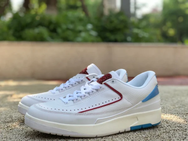 aj2 bianco blu rosso basso Titan x Air Jordan 2 Low WMNS nome comune