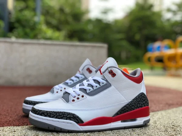 aj3 Rukawa Maple Air Jordan 3 "Fire Red" modello scoppio bianco e rosso DN3707-160