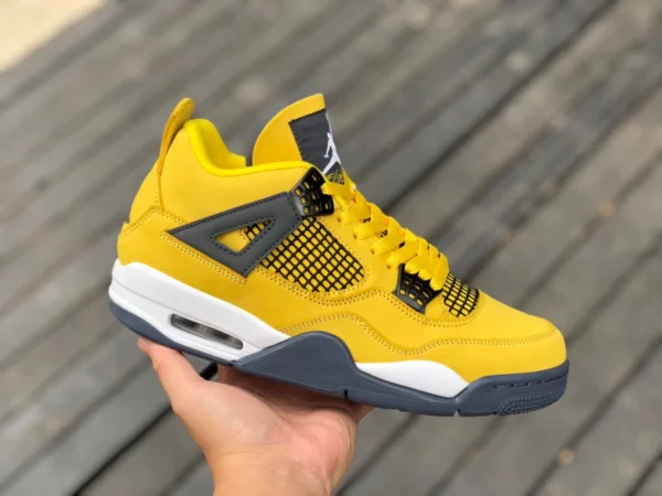 aj4 Dianmu Air Jordan 4 Retro AJ4 Qiao 4 nero e giallo Dianmu 2021 reinciso CT8527-700