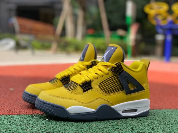 aj4 nere e gialle elettriche Jordan 4 scarpe da basket replica in pelle scamosciata elettrica nere e gialle CT8527-700