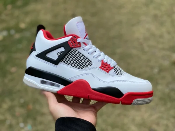 Aj4 rosso fiamma T1 puro originale Air Jordan 4 AJ4 modello coppia rossa in bianco e nero rosso fiamma 2020 replica DC7770-160