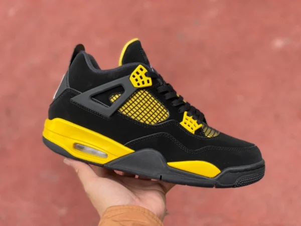 Aj4 Nero e Giallo Thunder Edizione economica Air Jordan 4 Thunder Mid AJ4 Nero e Giallo Thunder Scarpe da basket mid-top da uomo DH6927-017