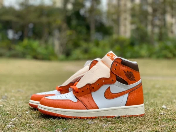 aj1 piccola fibbia rotta Hermès arancione versione economica di Air Jordan 1 High Starfish AJ1 bianco arancione piccola fibbia rotta alta top retrò DO9369-101