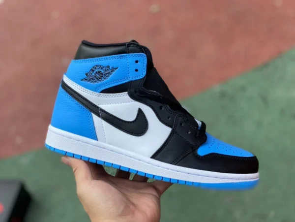 aj1 North Carolina punta blu e nera versione economica del primo strato di pelle Air Jordan 1 High OG "UNC Toe" aj1 North Carolina punta nera DZ5485-400