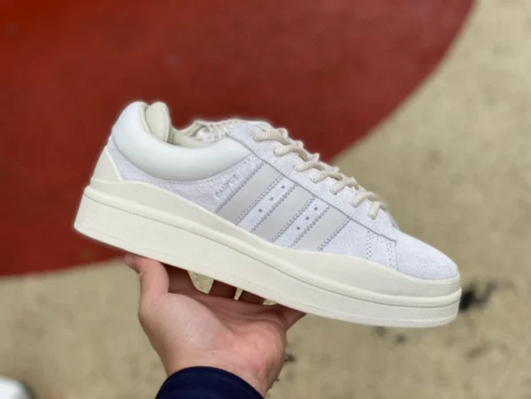 Adidas Bad Bunny Bianche Pure Original Bad Bunny x Adidas Originals Campus Bad Bunny Bianche Scarpe sportive casual alla moda FZ5823