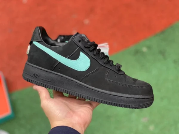 Air Force Tiffany co-branded LJ puro originale Tiffany & Co. x Nike Air Force 1 Low Tiffany sneakers Air Force co-branded nero verde low-top DZ1382-