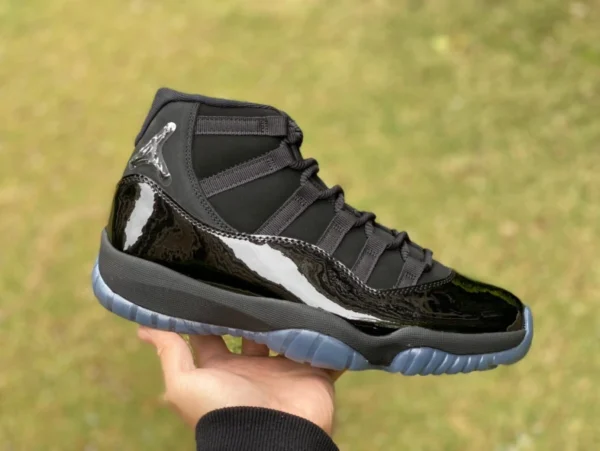 aj11 nero gamma strato superiore in vero carbonio piastra solo per volume Air Jordan 11 Nero AJ11 tutto in pelle scamosciata nera gamma jordan 11 378037-005