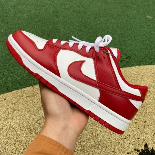 Dunk bianco etichetta oro rosso puro originale Nike Dunk Low Retro Gym Red sneakers basse bianche e rosse DD1391-602