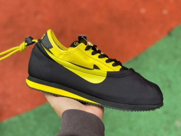 Scarpe Forrest Gump Kung Fu Bruce Lee Nike Cortez Clot Joint Bruce Lee Kung Fu Tai Chi Nero e Giallo DZ3239-001