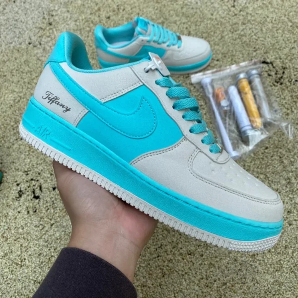 Air Force Grigio Tiffany & Co. x Nike Air Force 1 Low Tiffany Joint Air Force Scarpe da ginnastica Nere Verdi Low Top DZ1382-003