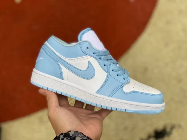 aj1 University Blue Low Air Jordan 1 Low AJ1 University Blu Bianco Blu Low-Top Retro Blu Scarpe da ginnastica DC0774-141