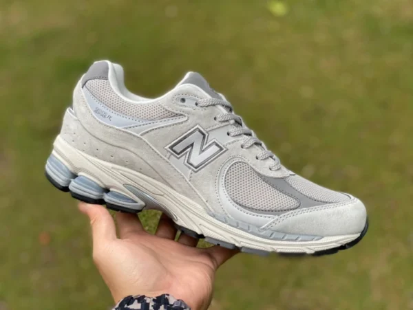 NB2002 grigio argento New Balance 2002R scarpe casual moda sportive basse traspiranti ammortizzanti ML2002RO